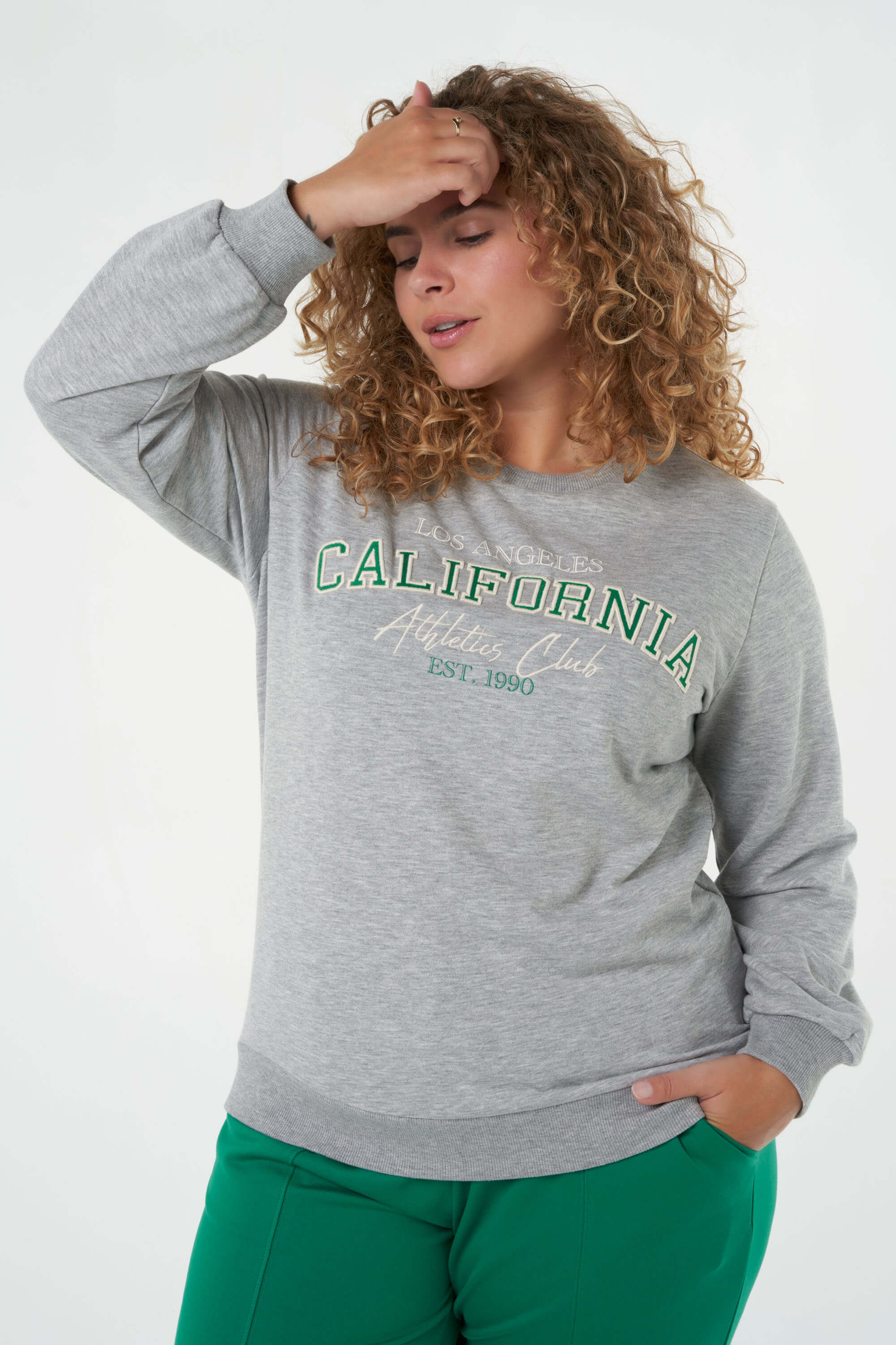 Pull avec inscription discount femme